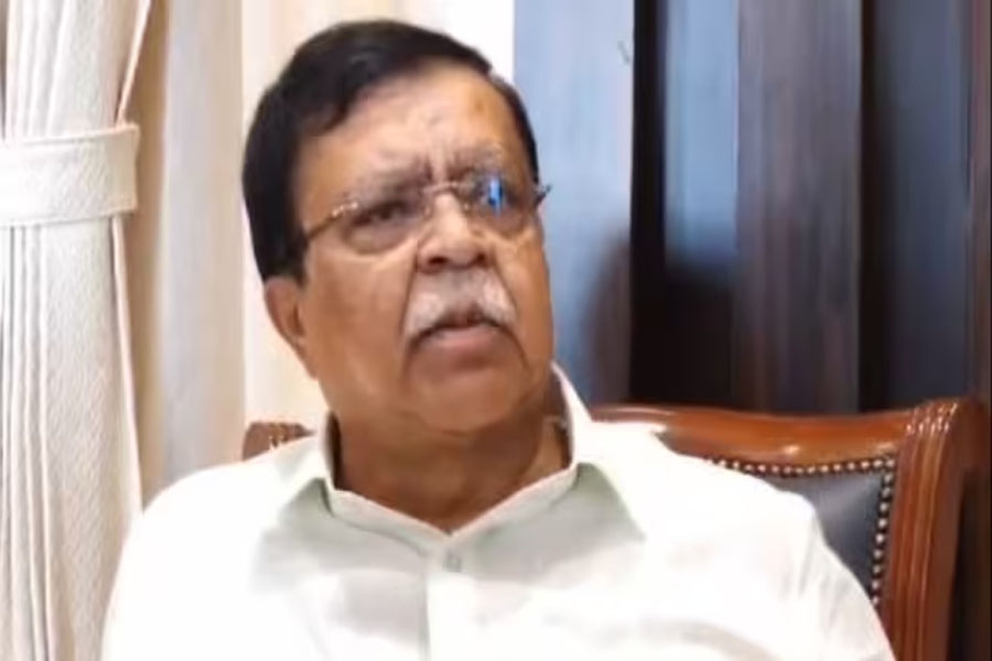 ‘পাকিস্তানপন্থীদের গুলি করে মারা উচিত’, কর্নাটকের মন্ত্রীর মন্তব্যে বিতর্ক