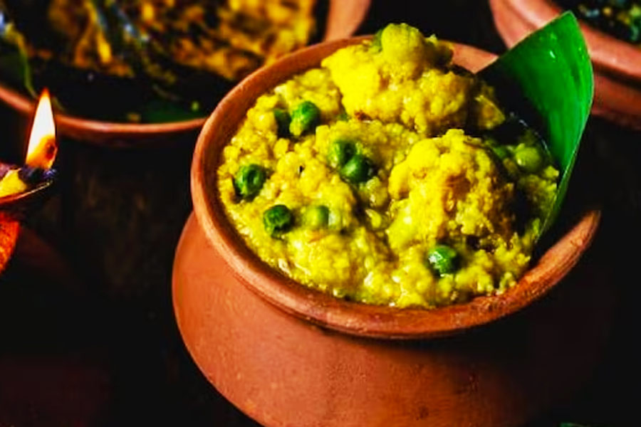Holi 2024: Swarna khichuri recipe