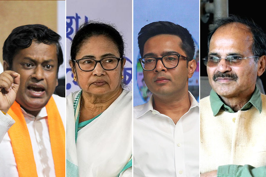 আহত মমতার সঙ্গেই হাসপাতালে অভিষেক, মুখ্যমন্ত্রীর দ্রুত আরোগ্য কামনায় সুকান্ত-অধীররা
