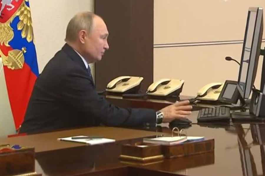 Putin casted his vote through online for Russian presidential polls