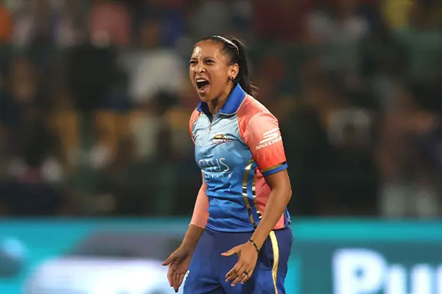 Shabnim Ismail of South Africa shatters record with fastest delivery