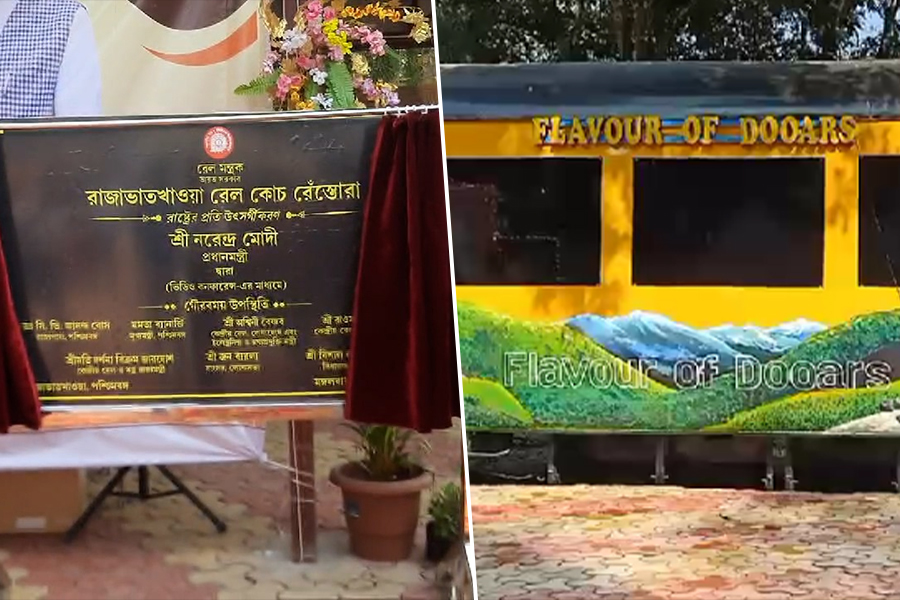 একই রেলকোচ রেস্তরারঁ ২ বার উদ্বোধন! তুঙ্গে বির্তক