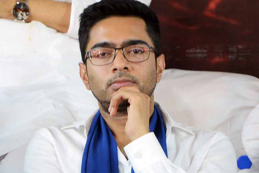 জঙ্গিদের নিশানায় অভিষেক! মুম্বই হামলার চক্রীকে গ্রেপ্তার STF-এর