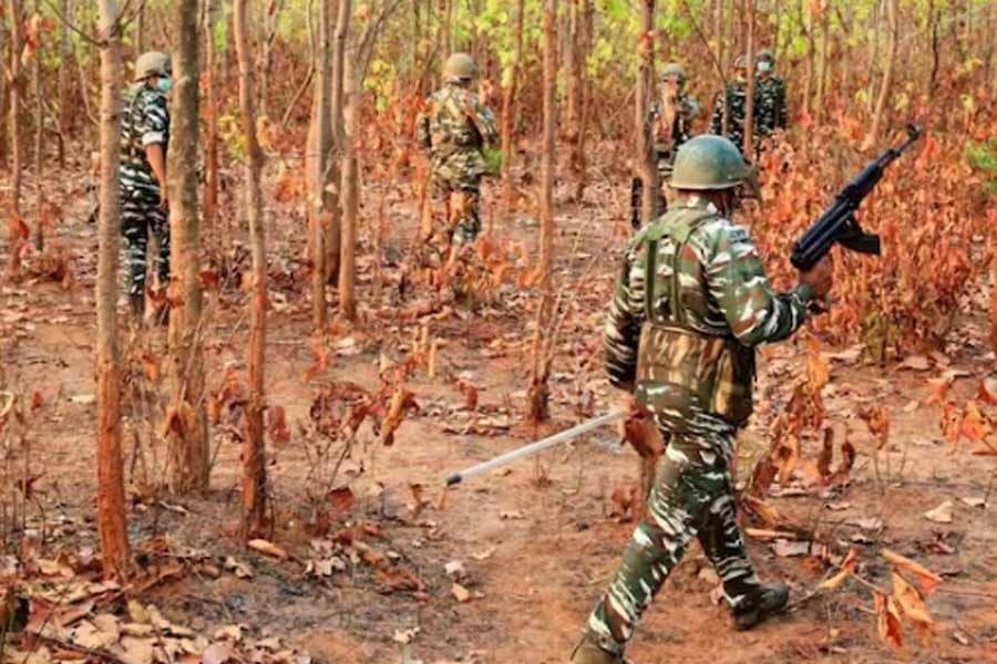 Three naxals killed in encounter with security forces in Chhattisgarh