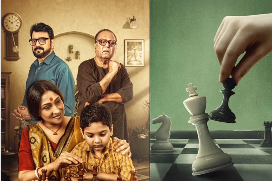 Rituparna Sengupta, Chiranjeet Chakraborty, Dipankar De and Samadarshi Sarkar in Dabaru Movie Poster