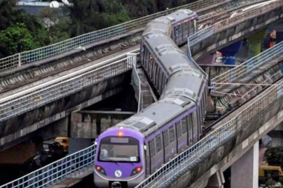 Kolkata Metro Railways: New time table for Sealdah to Salt Lake Sector V metro route