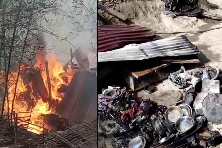 আগুনে ভস্মীভূত একের পর এক বাড়ি, ক্ষতির পরিমাণ প্রায় ২৫ লক্ষ টাকা