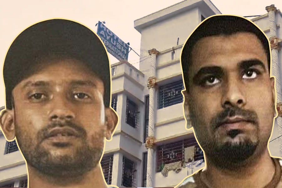 Terrorists arrested in Bangalore cafe blast hide themselves in Digha hotel for few days