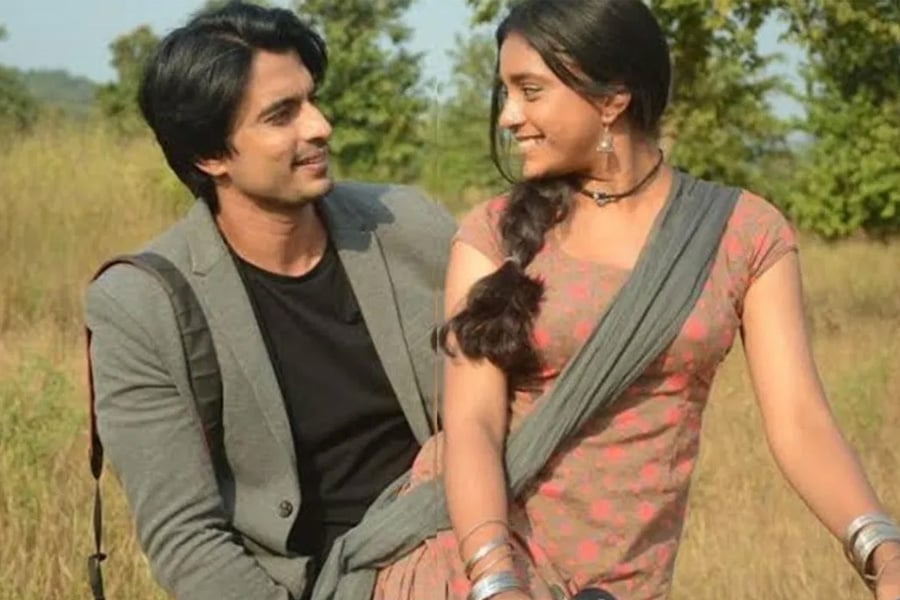 টিআরপিতে রোজ মুখ পোড়াচ্ছে ‘ইমলি’! বন্ধ হচ্ছে অদ্রিজার হিন্দি ধারাবাহিক
