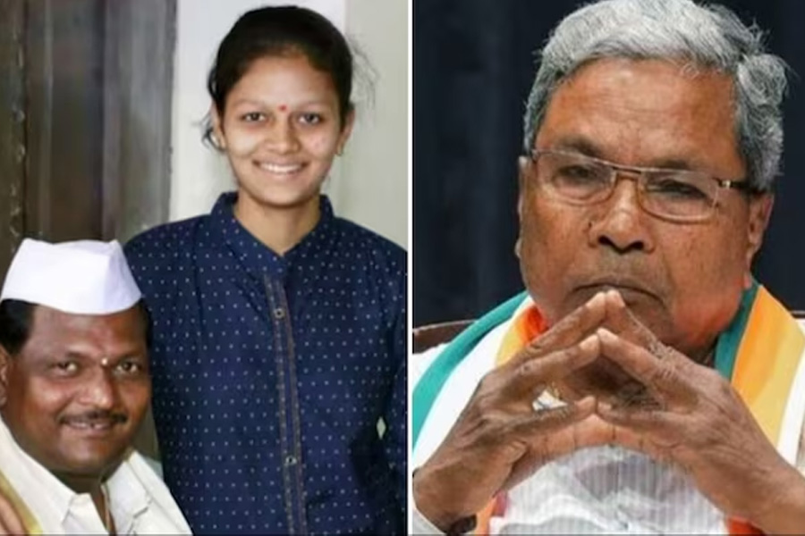 Siddaramaiah tells Congress leader 'very sorry' over daughter's murder