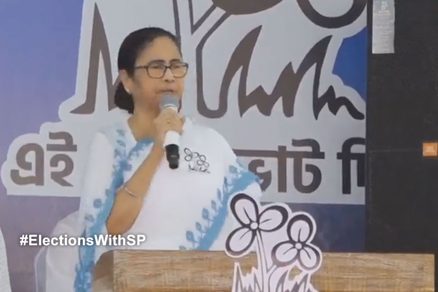 Mamata Banerjee lashes out at critics from Jalpaiguri