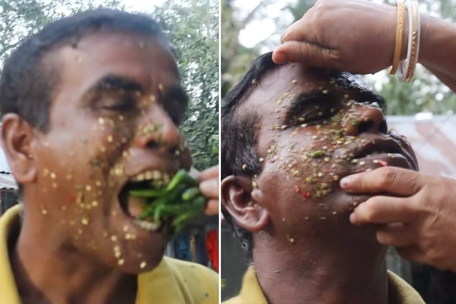 Nadia man consuming lots of green chilies, video goes viral