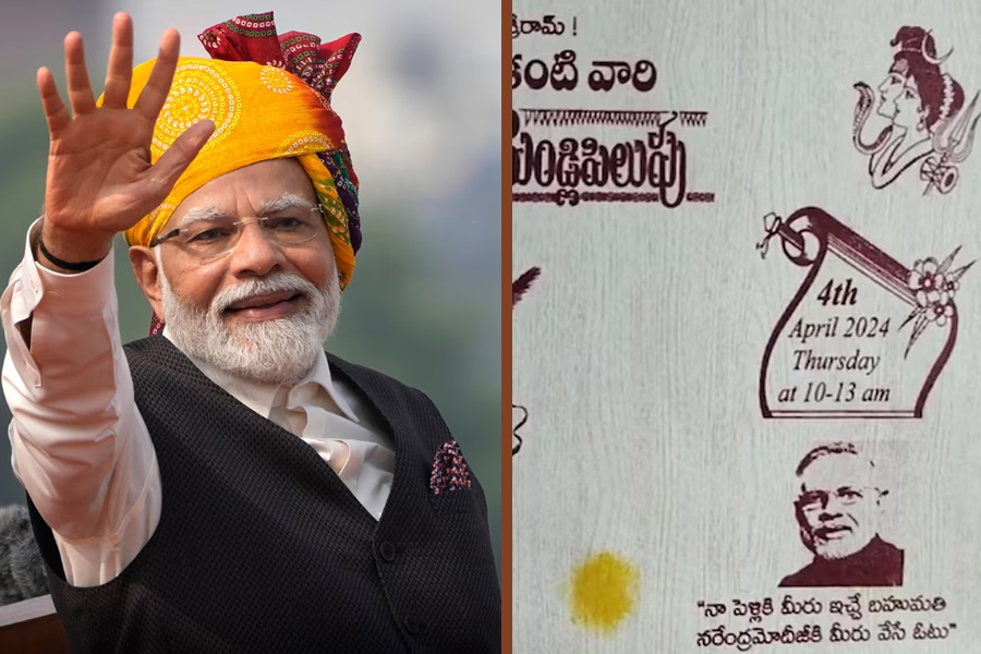 Karnataka Man prints ‘vote for Modi’ on wedding card