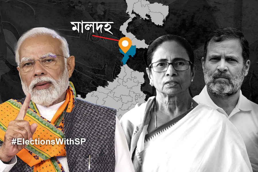 Lok Sabha 2024: PM Modi banks on polarisation! Blasts TMC and Congress at Malda