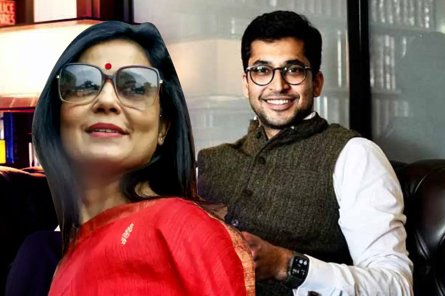 প্রাক্তনের সঙ্গে এখনও বিবাদ! ‘একসঙ্গে বসে মিটিয়ে নিচ্ছেন না কেন?’, মহুয়া ও জয়কে ধমক হাই কোর্টের