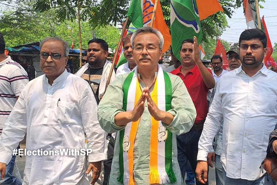 Lok Sabha Election 2024: Congress candidate Munish Tamang misses his pet during Lok Sabha Campaign