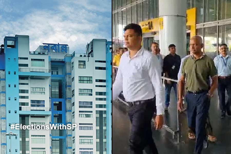 নবান্নে মুখ্যসচিবের সঙ্গে নির্বাচন কমিশনের বিশেষ সাধারণ পর্যবেক্ষকের বৈঠক, কী কথা হল?