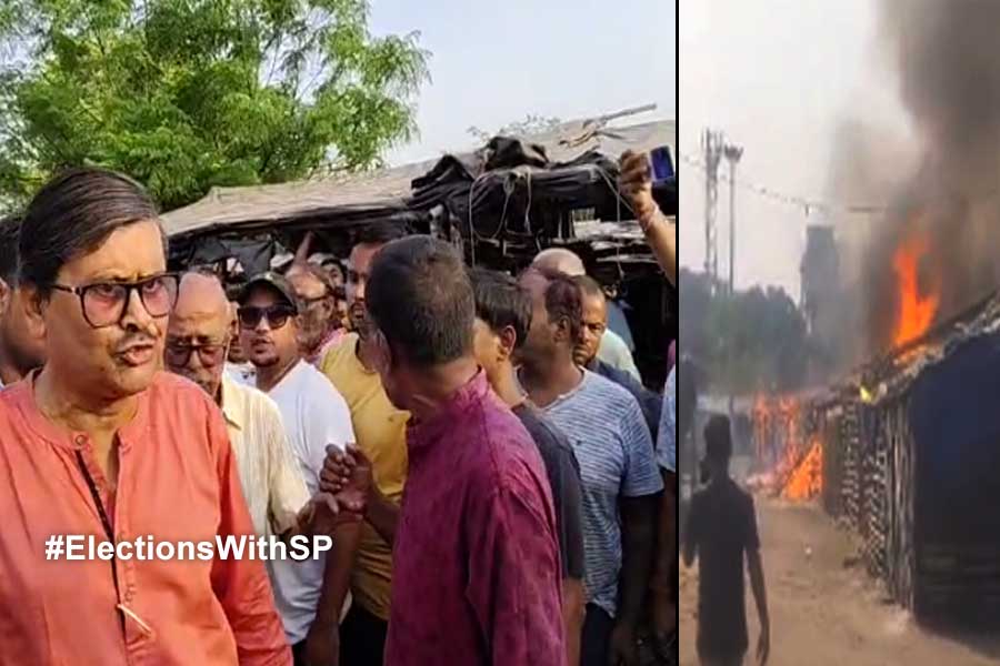 রানিগঞ্জের সবজি মার্কেটে আগুন নিয়েও রাজনীতি! ঘটনাস্থলেই তরজায় জড়াল তৃণমূল ও সিপিএম