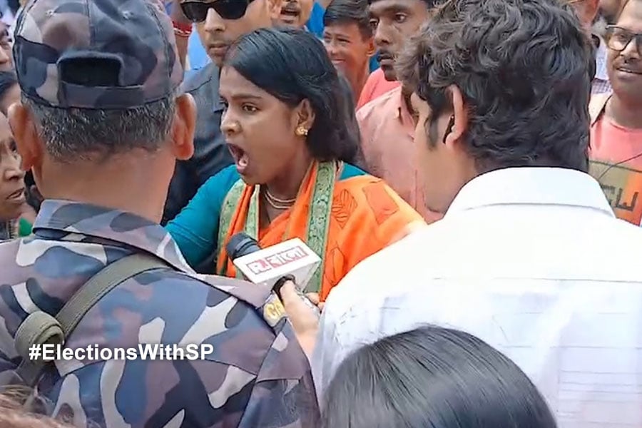 2024 Lok Sabha Election: BJP Candidate of Basirhat Rekha Patra faces agitation from women, chased with sticks