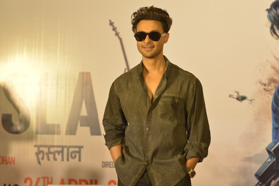 মুম্বইয়ে কতটা নিরাপদ সলমন? কলকাতায় এসে মুখ খুললেন ভগ্নিপতি আয়ুশ