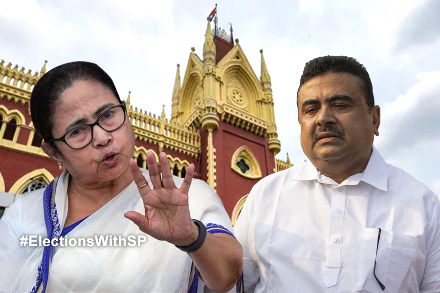 বিজেপি-হাই কোর্ট আঁতাঁত! শুভেন্দুর বোমা হুঁশিয়ারির পর আদালতে চাকরি বাতিলে বিস্ফোরক মমতা