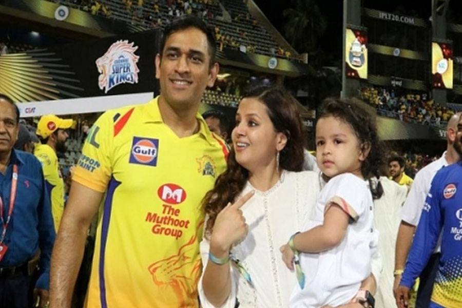 Sakshi Dhoni's post during CSK's win over SRH goes viral