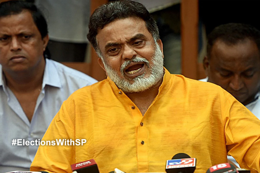 জোটসঙ্গী উদ্ধবকে ‘অশালীন’ আক্রমণ, সঞ্জয় নিরুপমকে বহিষ্কারের পথে কংগ্রেস