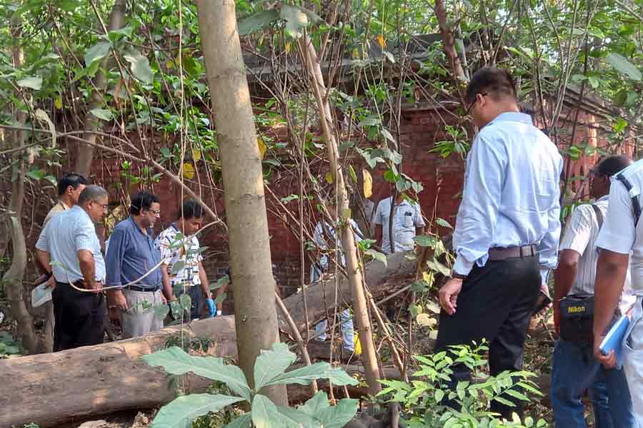 ওয়াটগঞ্জে মৃতার বাকি দেহাংশ দইঘাটে ফেলেছে ভাসুর! কোন পথে দেহ পাচার? তদন্তে পুলিশ