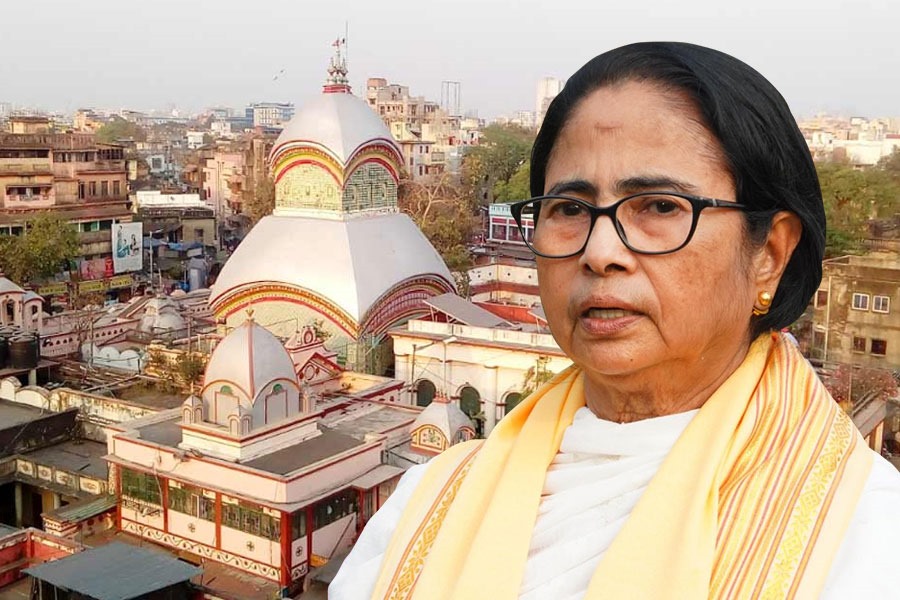 Work of Kalighat Skywalk will be completed within August, said Mamata Banerjee