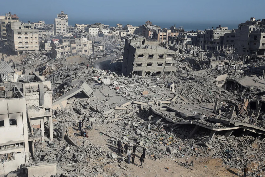 Israel troops withdraw after destroying biggest hospital in Gaza