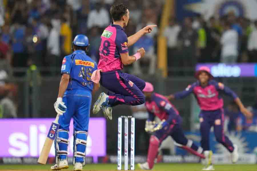 ব্যাটিং বিপর্যয় হার্দিকদের, ওয়াংখেড়েতেও বদলাল না মুম্বইয়ের ভাগ্য