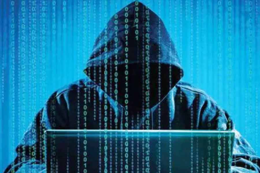 Kolkata police busts cyber fraud racket operated from Pakistan and China