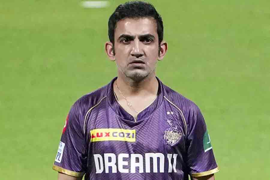 KKR mentor Gautam Gambhir lost his cool and the incident caught the attention of the fans on social media