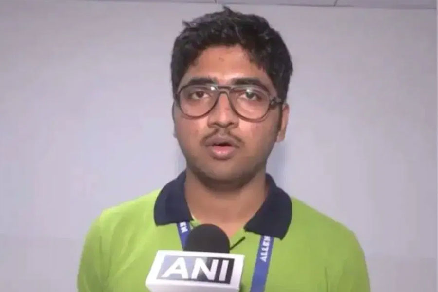 Farmer's child secured first position in JEE Main exam