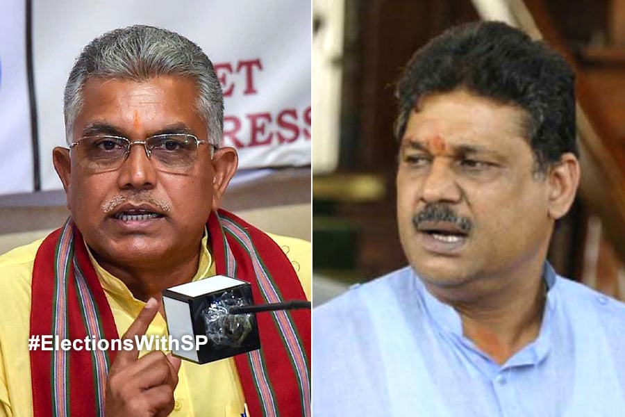 Dilip Ghosh and Kirti Azad engage in verbal spat
