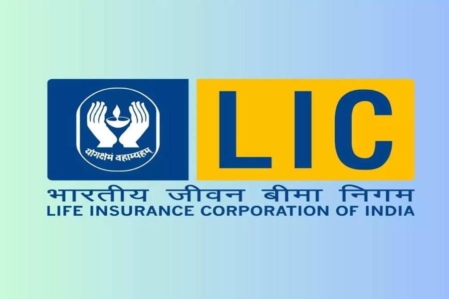 LIC issues warning against fake advertisement using their logo