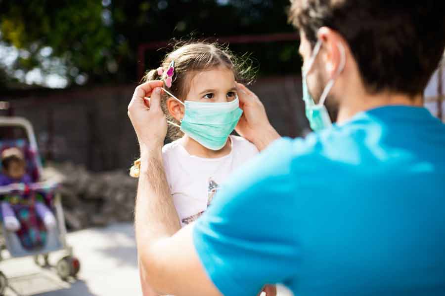 Children should wear mask to prevent disease in summer