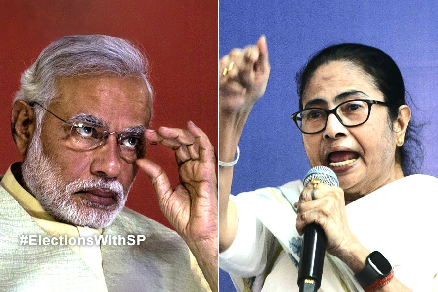 ‘হুঙ্কার দিলে জানবেন, আমরা রয়্যাল বেঙ্গল টাইগার’, মোদিকে চ্যালেঞ্জ মমতার