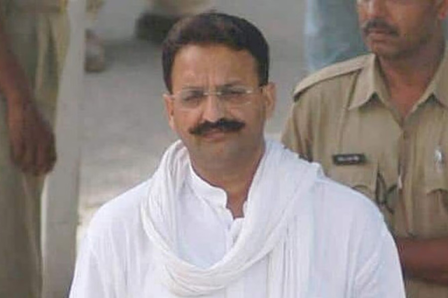 Controversy on Mukhtar Ansari death after post mortem report