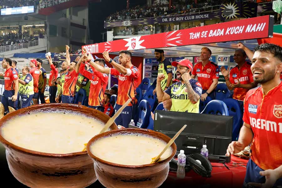 Punjab Kings players celebrate win over Kolkata with Mishti Doi