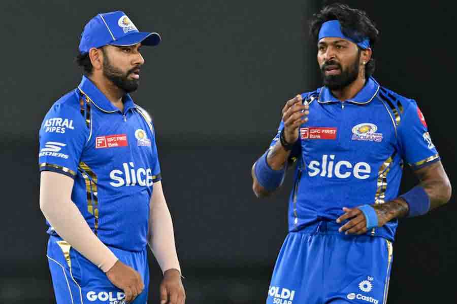 Captain Hardik Pandya and former captain Rohit Sharma looked relaxed ahead of their next match against Delhi in Mumbai
