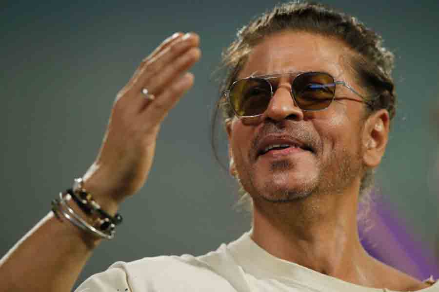 ‘আমি মাঠে না থাকলে তোমরা জেতার চেষ্টা করো’, নাইট সাজঘরে কেন একথা বললেন শাহরুখ?