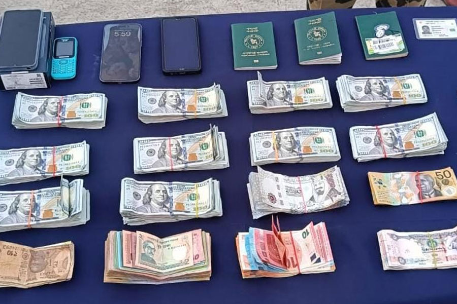 2 Bangladeshi arrested in Gede Border with foreign currency