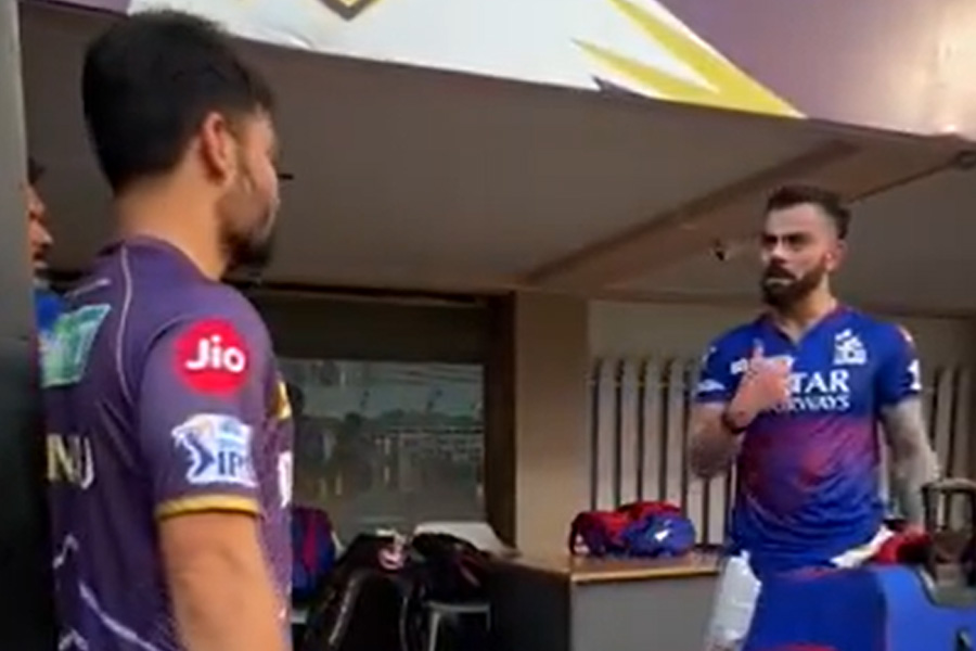 Rinku Singh and Virat Kohli had bat banter before match