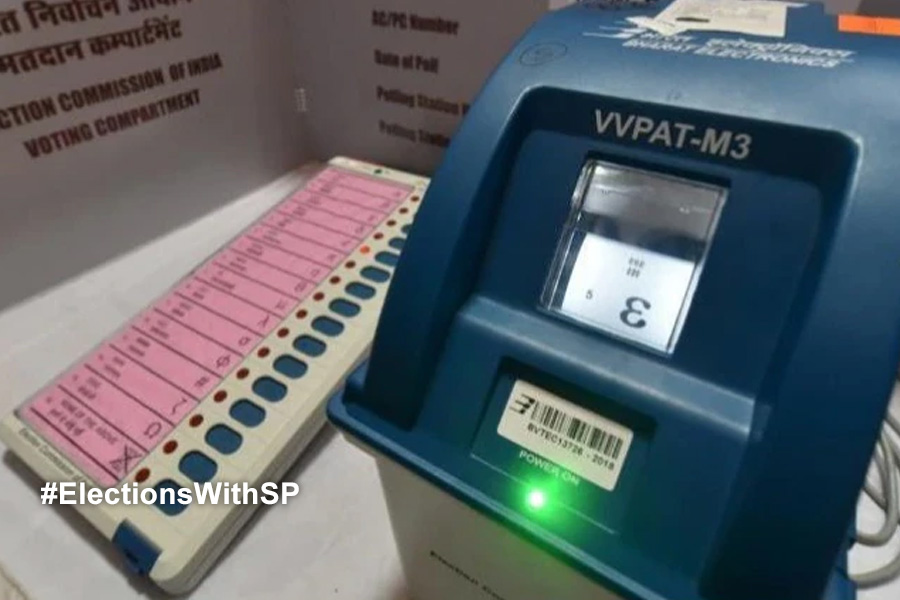 Election commission responds if voters can take VVPAT slips