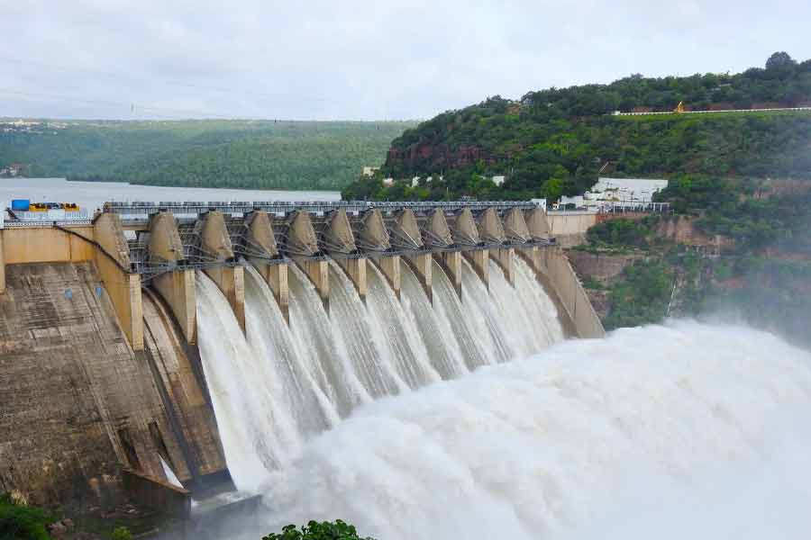 Producing electricity from water tide decreased after 40 years in India