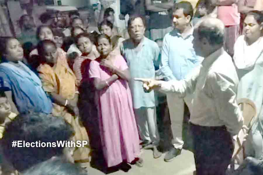 Adhir Chowdhury involved in brawl after TMC threatens voters