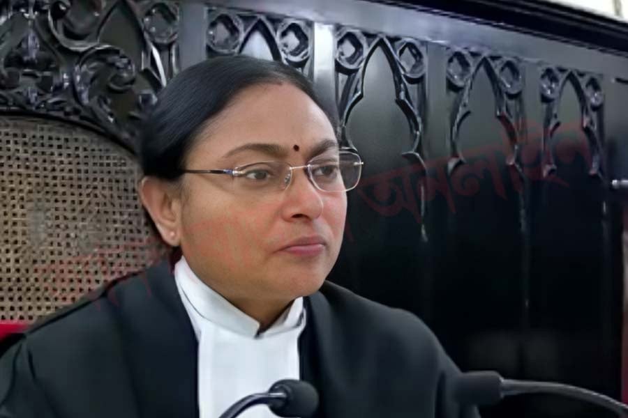 Supreme Court quashes plea against husband of Justice Amrita Sinha
