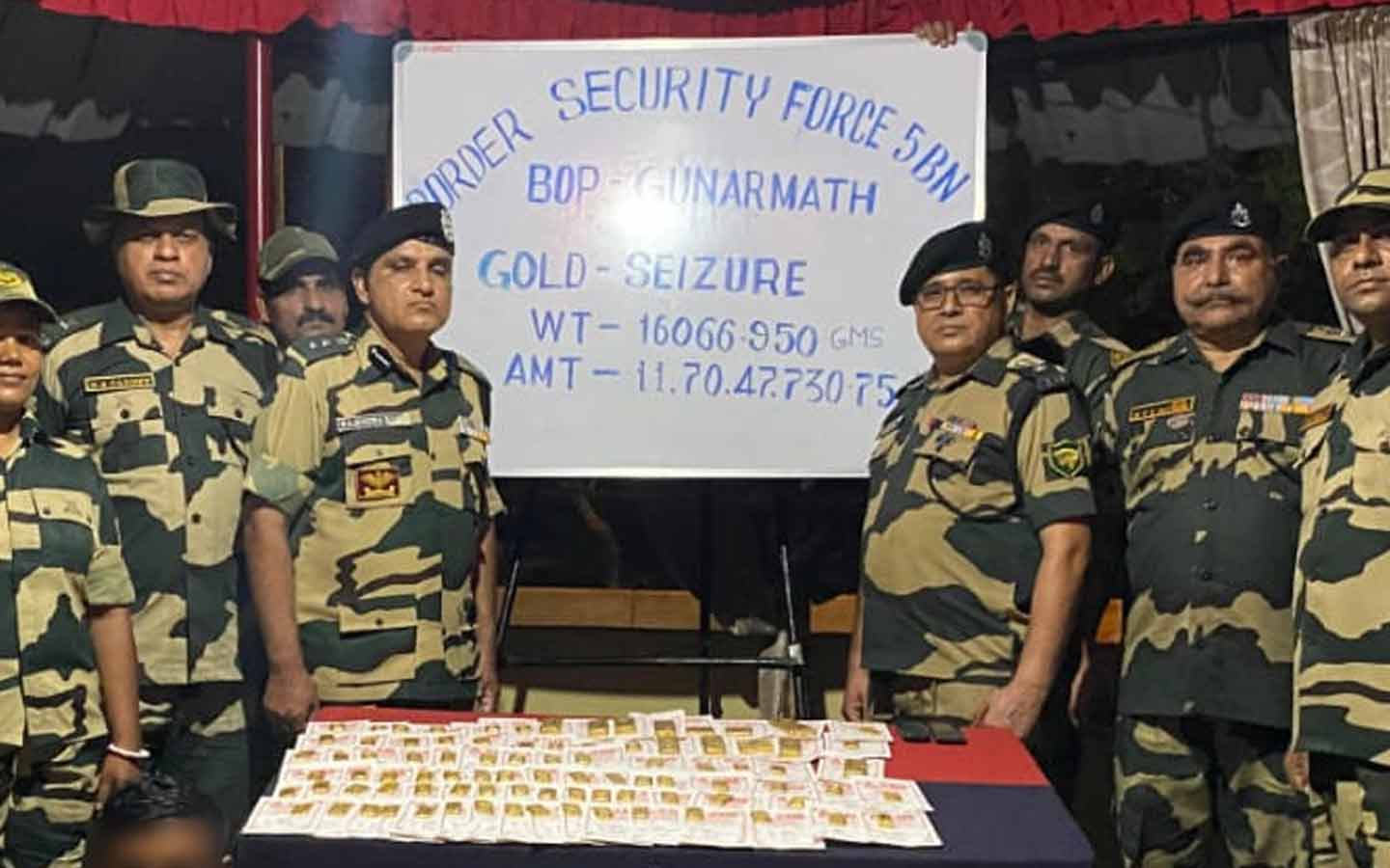 BSF seized golds worth 12 Crore from Bongaon Village
