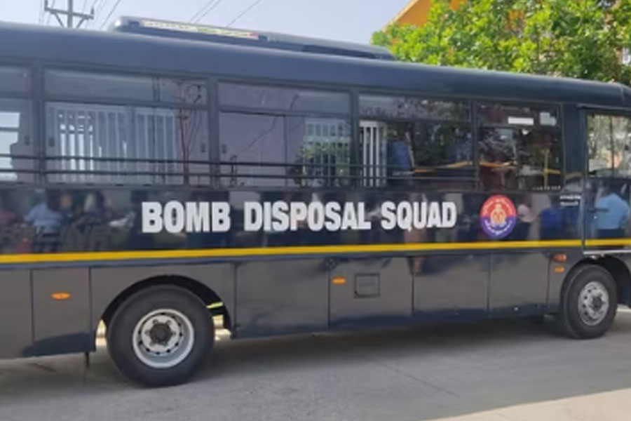 Multiple Delhi schools get bomb threats